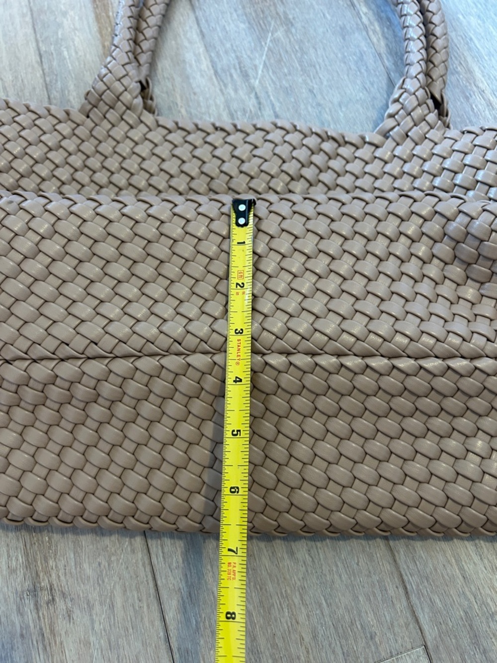 Beige Faux leather Woven Tote Handbag in Taupe mid size sturdy trendy bag - Picture 15 of 16